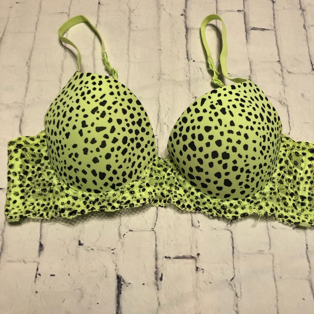 Womens Bra 34B neon green and black No Boundaries GUC